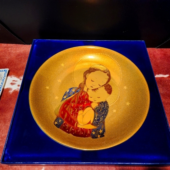 Tranquility by Sister Berta Hummel - Picture 1 of 4